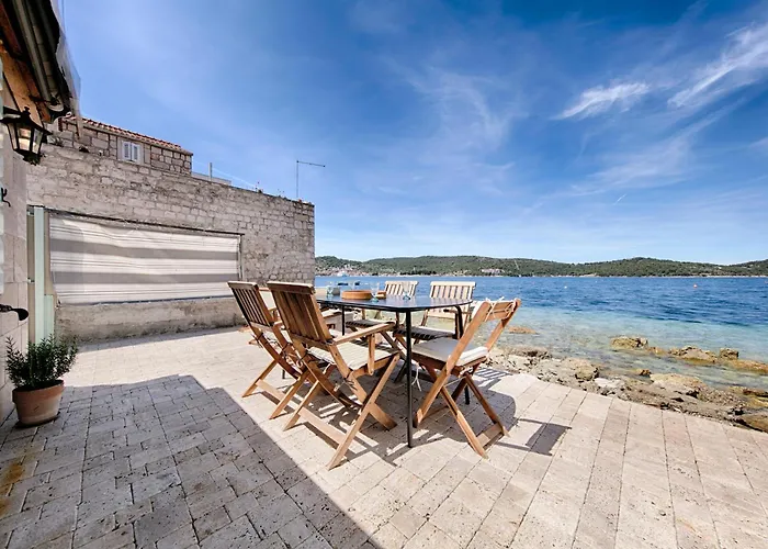 Hébergement de vacances Beachfront House Kut