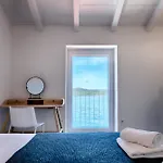 Beachfront House Kut Dom wakacyjny *