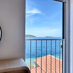 Dom wakacyjny Beachfront House Kut Vis