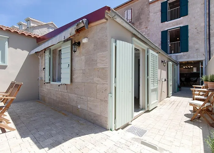 Feriehus Beachfront House Kut *