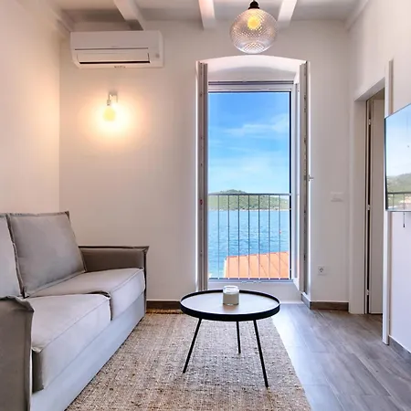 Beachfront House Kut * Vis